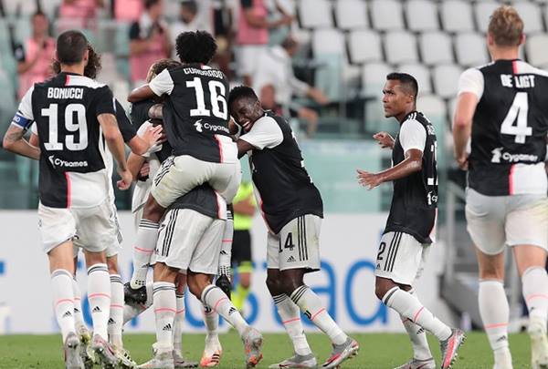Tin bóng đá 28/7: Juventus đoạt Scudetto lần thứ 9 liên tiếp