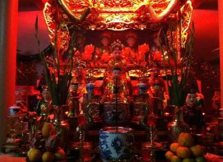 Văn khấn Ban Công Đồng và những lưu ý cần biết