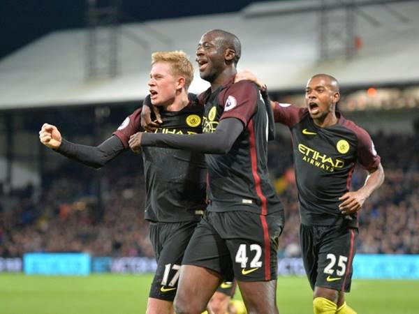 Hàng tiền vệ mạnh nhất của Manchester City