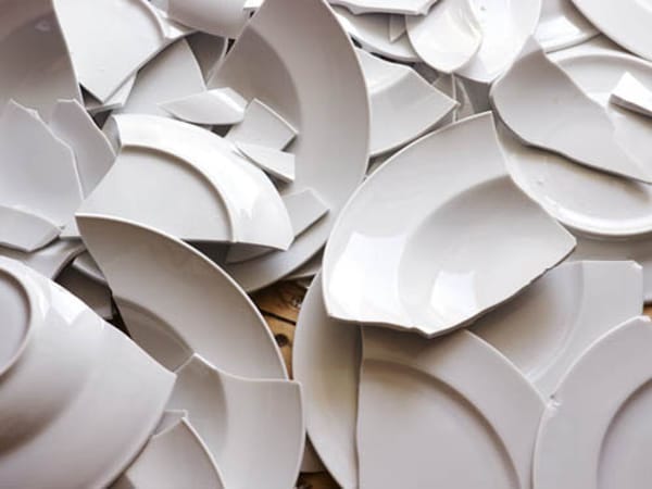 Mùng 1 vỡ bát có sao không