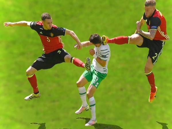 Lỗi cản người không bóng trong bóng đá