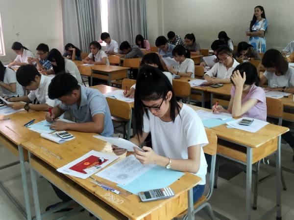 Phân tích ý nghĩa giấc mơ thấy làm bài kiểm tra là điềm gì?